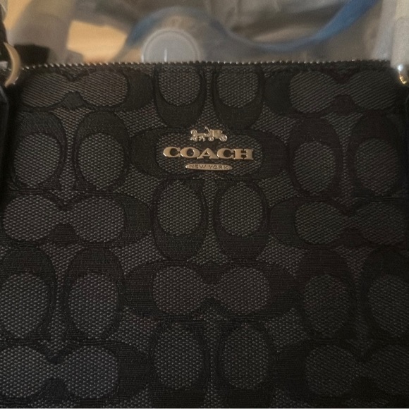 ZIP TOP TOTE IN SIGNATURE JACQUARD (COACH F29958) NEW WITH TAGS!!! - Picture 5 of 8